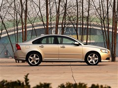 2009款 2.5L T5 R-Design