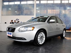 2011款 2.0L 自动智雅版