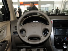 2013款 2.0L 手动两驱时尚型