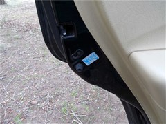 2013款 2.0L 手动两驱时尚型