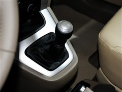 2013款 2.0L 手动四驱尊贵型