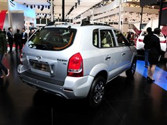 2013款 2.0L 手动四驱尊贵型