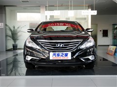 2013款 2.0L 自动尊贵版