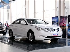 2011款 2.0L 自动领先版