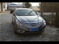 2011款 2.0L 自动豪华版