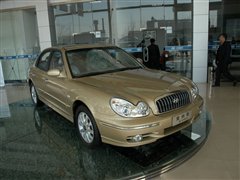 2008款 2.0L 自动标准型