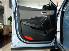 2013款 改款 3.0L 四驱舒适导航版 欧V