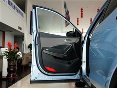 2013款 改款 3.0L 四驱舒适导航版 欧V