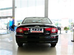 2009款 2.0L 自动尊贵版GL