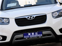 2012款 2.4 至尊版 七座四驱