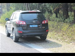 2010款 2.4 豪华版 七座四驱