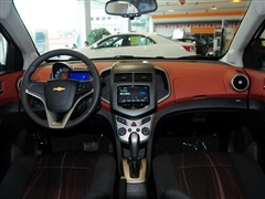 2013款 三厢 1.6L AT SX 风尚影音版