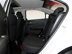 2013款 三厢 1.6L AT SX 风尚影音版