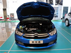 2012款 两厢 1.6L 自动乐享型