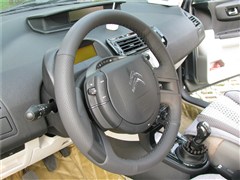 2013款 两厢 1.6L 手动乐尚型