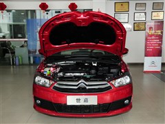 2013款 两厢 1.6L 自动乐尚型