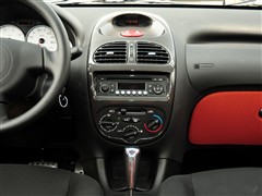 2012款 1.6L 自动运动型