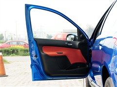 2012款 1.6L 自动运动型