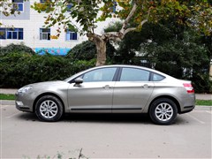 2011款 东方之旅 2.0L 手动舒适型