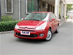 2008款 两厢 2.0L 自动豪华型