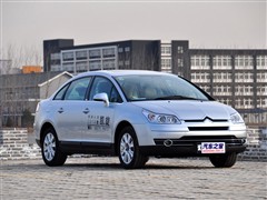 2010款 2.0L 手动科技版