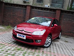 2011款 两厢 2.0L 手动博雅型