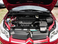 2011款 两厢 2.0L 手动博雅型