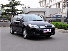 2011款 两厢 2.0L 自动博雅型