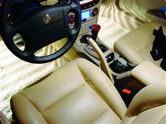 2004款 2.0L 自动豪华型