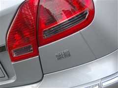 2006款 2.0L 自动豪华型
