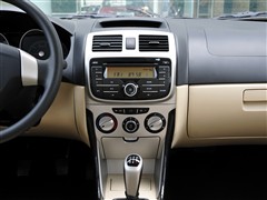 2011款 新锐版 1.5L 手动标准型
