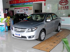 2012款 1.5L 手动尊贵型