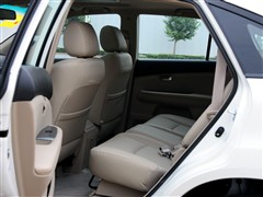 2011款 2.0L 手动尊贵型