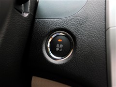 2011款 2.0L 手动尊贵型