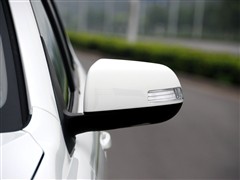 2011款 2.0L 手动尊贵型