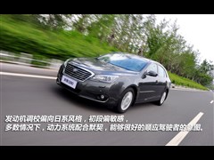 2012款 2.0L 自动豪华型