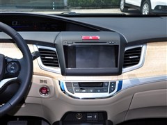 2013款 1.8L CVT豪华版 6座