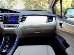 2013款 1.8L CVT豪华版 5座