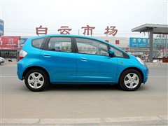 2008款 1.5L 自动豪华版