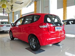 2011款 1.3L 手动舒适版