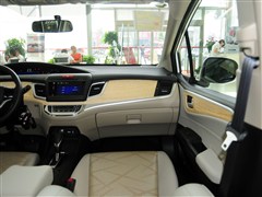 2013款 1.8L 自动舒适版 5座