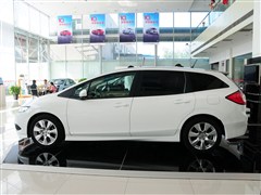 2013款 1.8L 自动舒适版 5座