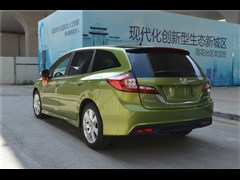 2013款 1.8L 自动舒适版 5座