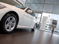 2009款 320i 豪华型
