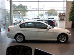 2009款 320i 豪华型