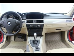 2010款 320i 豪华型