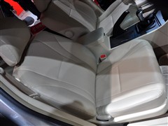 2011款 2.0L 手动豪华型