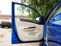 2012款 1.5L 手动豪华型