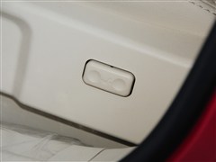 2012款 2.0L 手动尊贵型