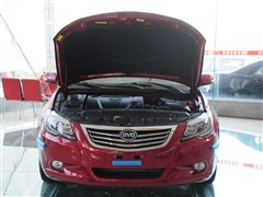 2012款 2.0L 手动尊贵型